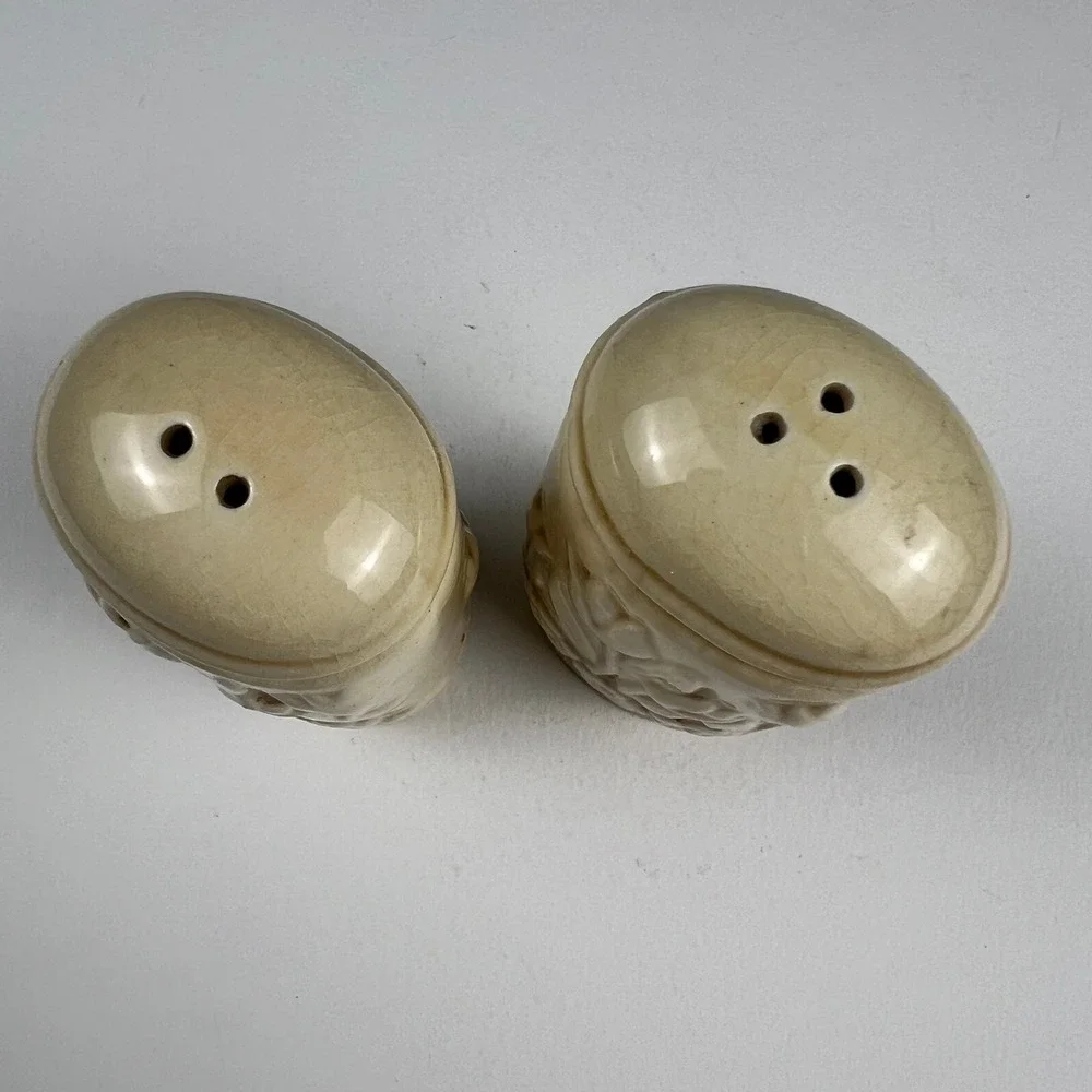 Vintage Salt and Pepper Shakers Set Cream Tulip Floral Ceramic Farmhouse Decor